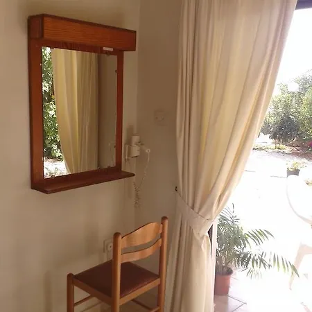 阿里雷纳度假公寓酒店